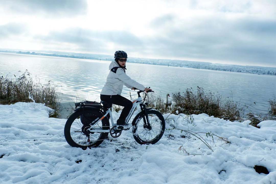 You are currently viewing Snow Riding with a Fat-Tire E-Bike: Unleashing the Benefits of Going the Extra Mile